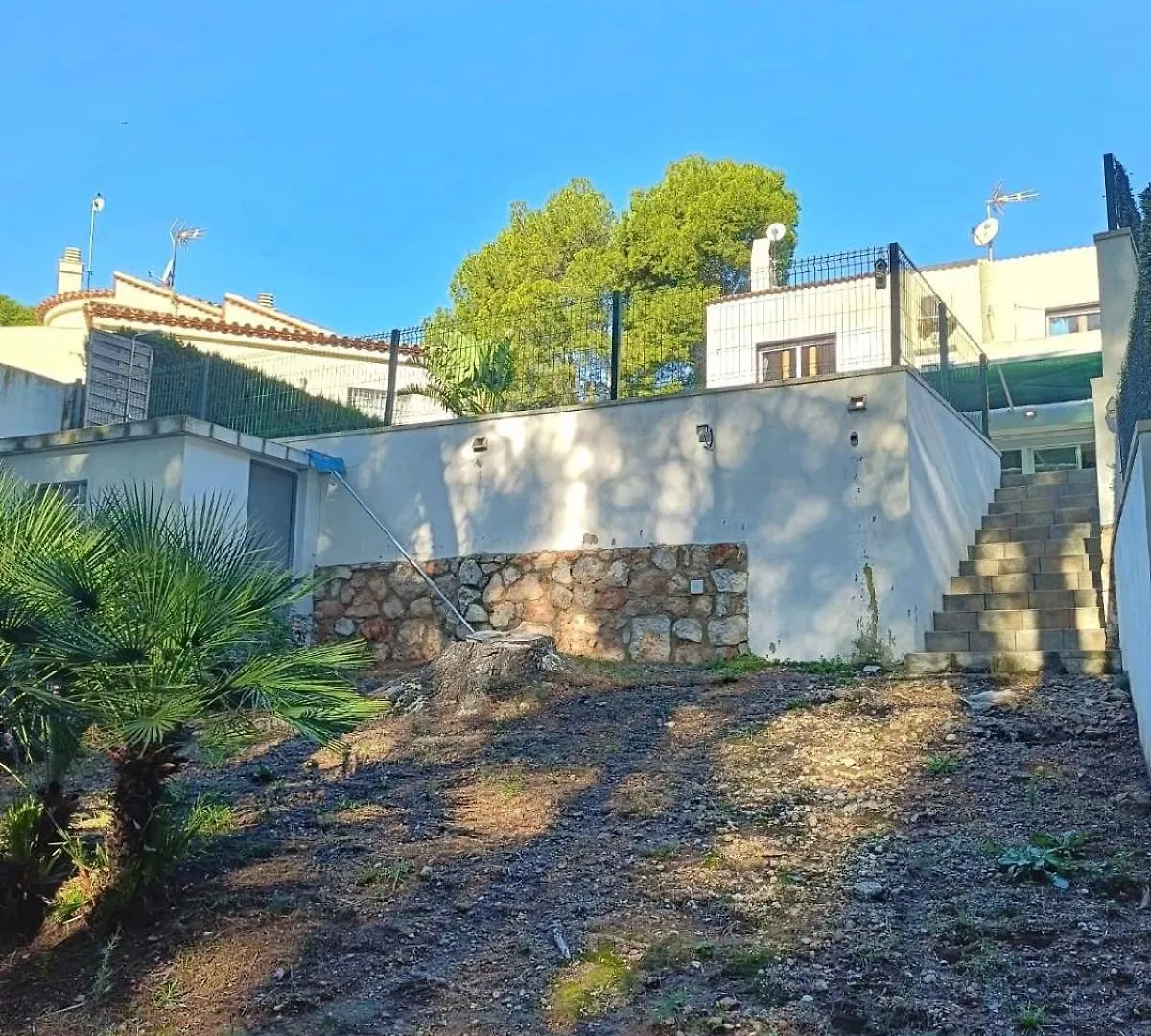 Alojamiento Entero Vivienda En Les Tres Cales