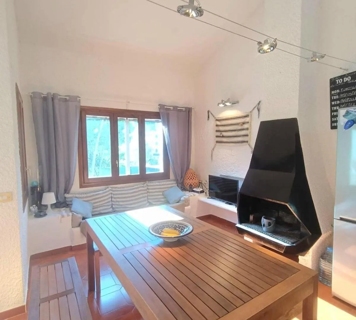 Alojamiento Entero Vivienda En Les Tres Cales